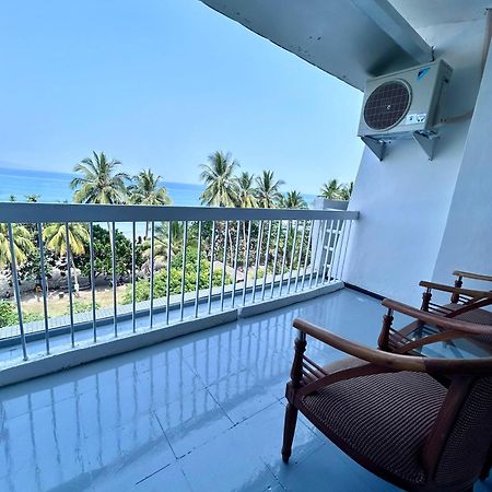 แกรนด์ อินนา ซามูดรา บีช Hotel Cimaja ภายนอก รูปภาพ