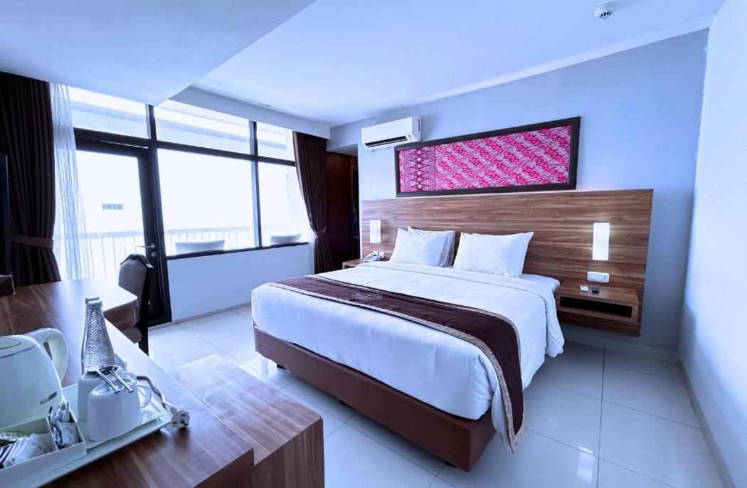 แกรนด์ อินนา ซามูดรา บีช Hotel Cimaja ภายนอก รูปภาพ