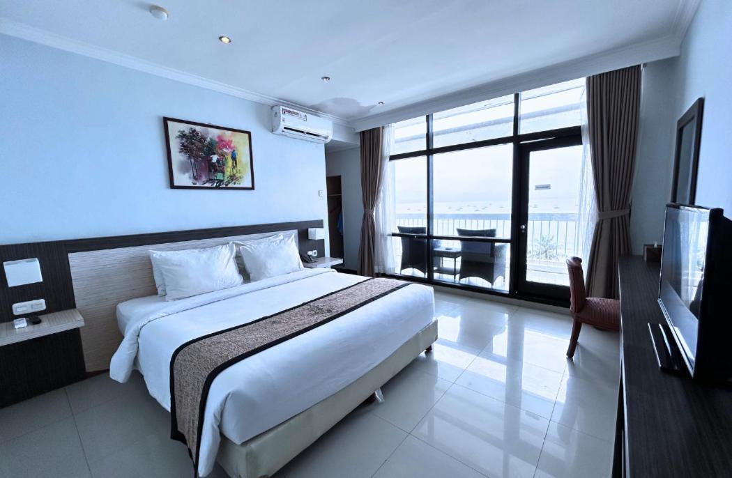 แกรนด์ อินนา ซามูดรา บีช Hotel Cimaja ภายนอก รูปภาพ