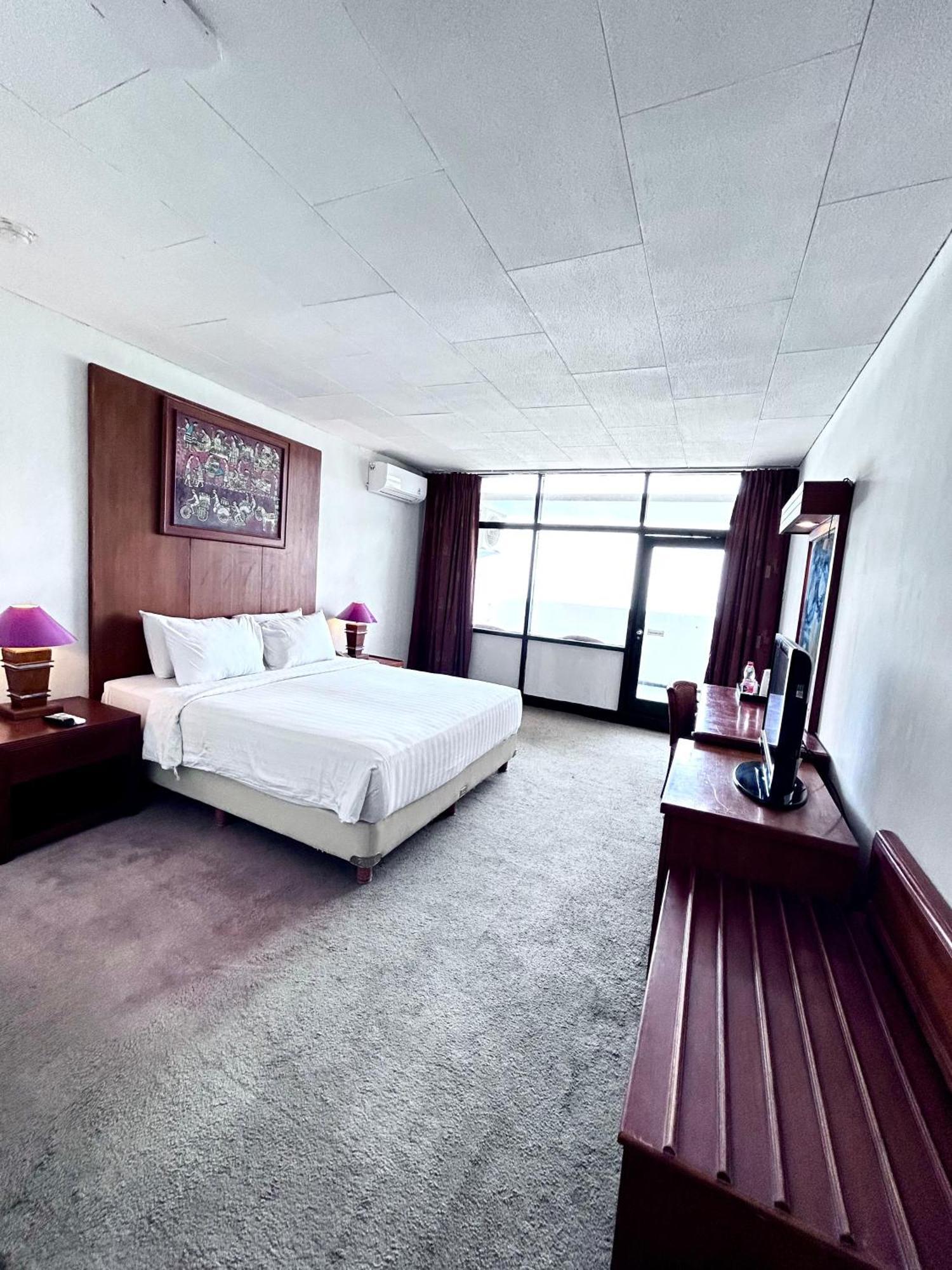 แกรนด์ อินนา ซามูดรา บีช Hotel Cimaja ภายนอก รูปภาพ